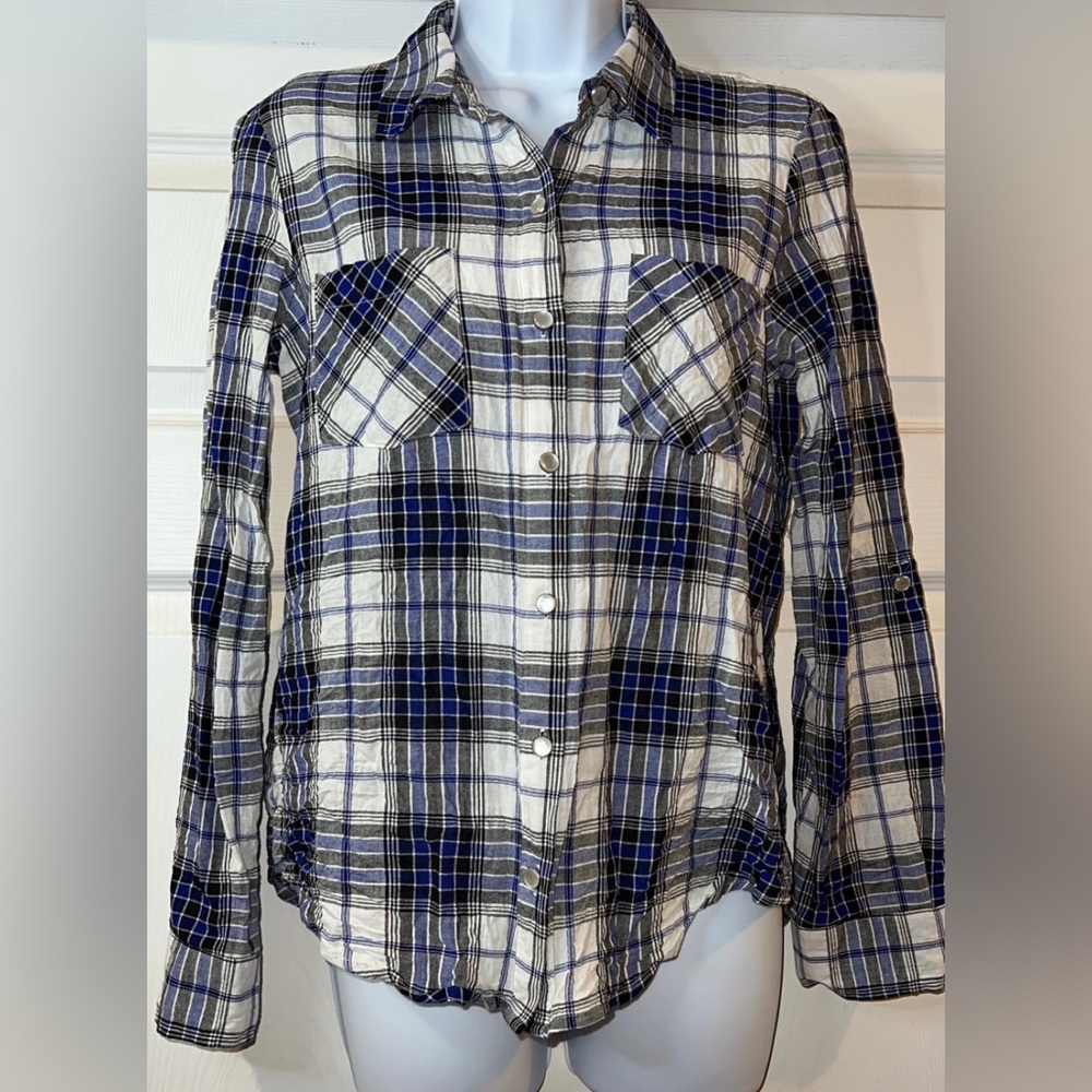 My Michelle blue/black/white plaid button down long sleeve shirt